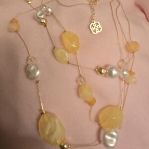 Gold Chain Necklace with Yellow Gemstone & Pearlescent Beads